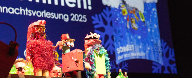 3 bunte Pneumatik-Wesen